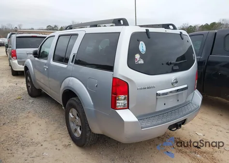 2009 Nissan Pathfinder S z USA, uszkodzony, nr VIN 5N1AR18BX9C601946